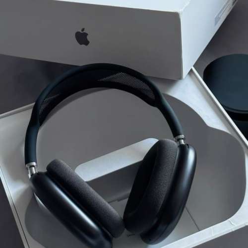 Apple AirPods Max 2 with Smart Case