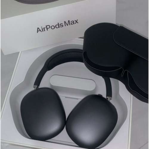 Apple AirPods Max 2 with Smart Case