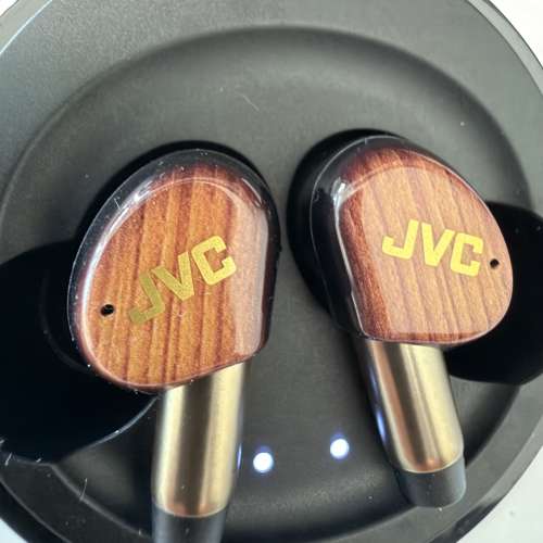 JVC Wood Masterpiece 木質外殼無線耳機