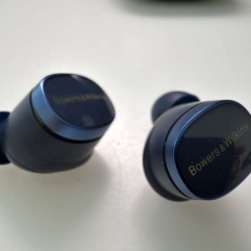 Bowers & Wilkins Pi7 無線降噪耳機