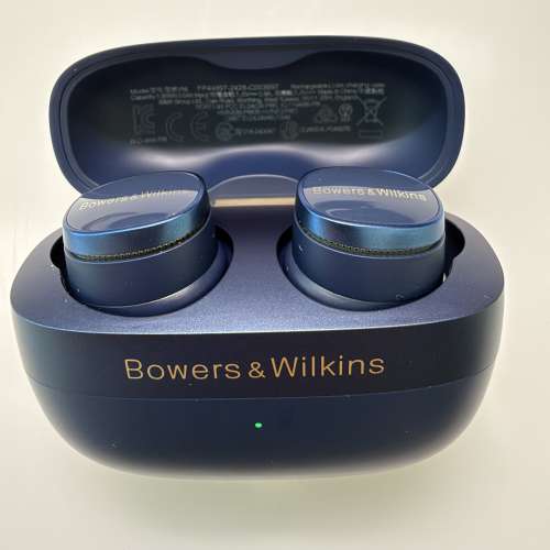 Bowers & Wilkins Pi7 無線降噪耳機