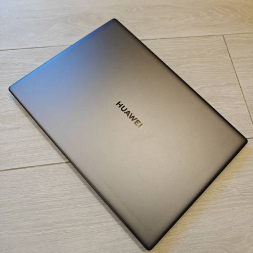華為 HUAWEI Matebook X Pro i7 （16+1tb） 3：2 touchscreen  2k mon mx250 獨立顯卡
