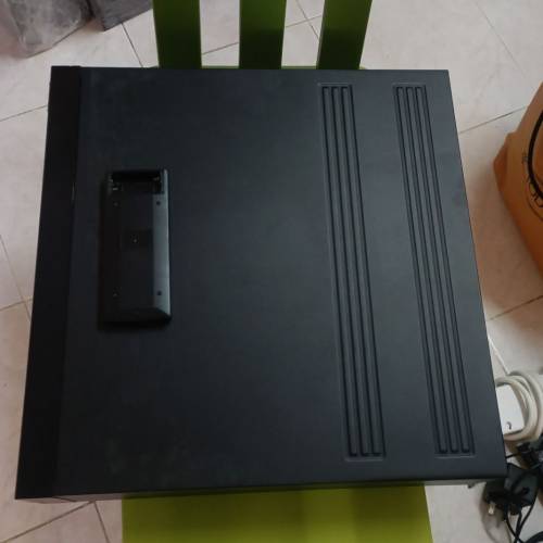 Pioneer CLD-1570K雷射機，注意：吾著機，搖控電池蓋遺失，合维修者或零件出售$150