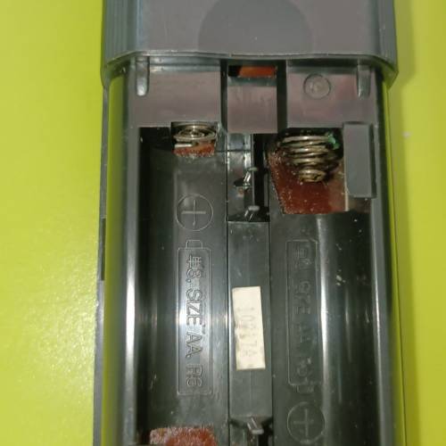 Sony RMT-D115E 原廠搖，注意：弹弓有銹，可能用到又可能用吾到，零件出售$30