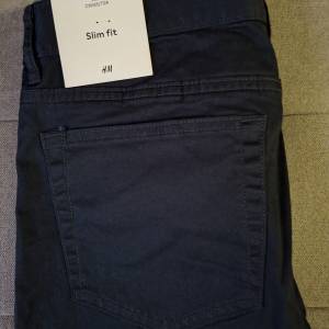 Men Chino & Bossini Jeans ( 28 )深藍