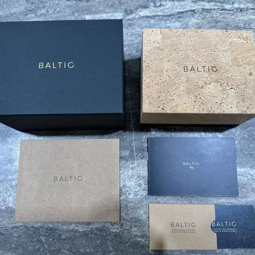 97% New Baltic MR01 Salmon Full Set with 2 Extra Baltic Stainless Steel Bracelet