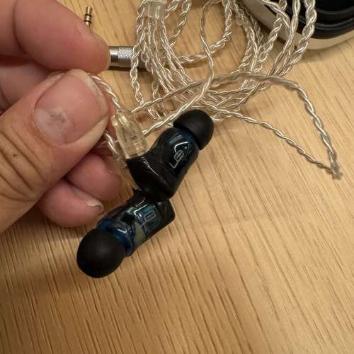 Ultimate Ears (UE) TF10 (Triple.Fi 10 Pro)