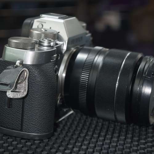 Fujifilm XT2 X-T2 + 18-55/2.8-4 18mm 55mm 3個月保養 配件齊全  （no xt5 xm50 x...