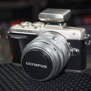 olympus E-PL7 + 14-42 IIR EPL7 M43 no EP7  功能正常 3個月保養 配件整齊