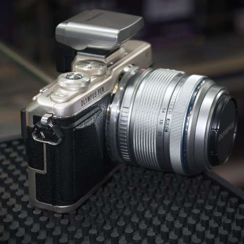 olympus E-PL7 + 14-42 IIR EPL7 M43 no EP7  功能正常 3個月保養 配件整齊
