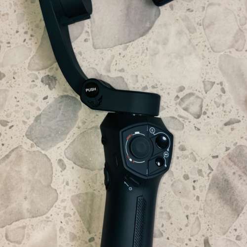 Snoppa Atom foldable 3-axis gimbal