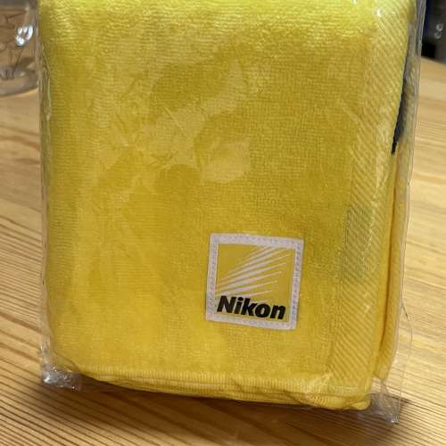 TOMY 車仔（日本國家足球隊）玩具車及 Nikon紀念品毛巾