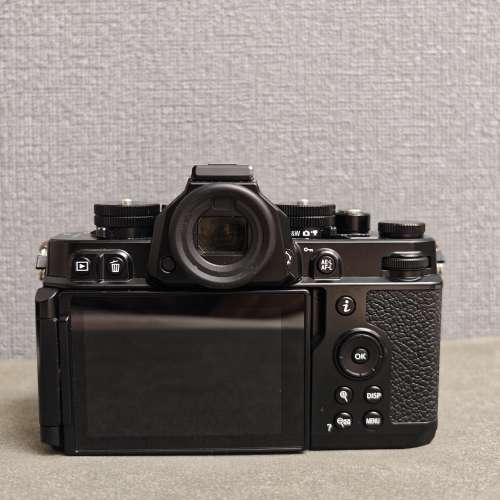 Nikon Zf 機身