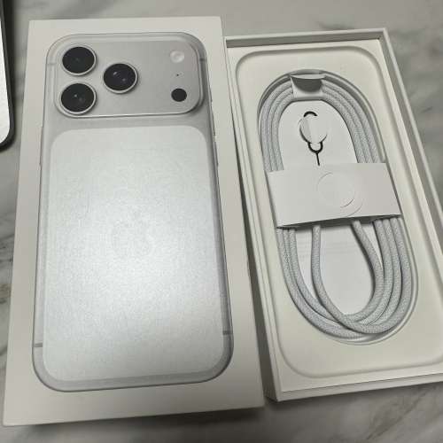 🔥【極新100%正常】iPhone 17 Pro 256GB 港行放售！