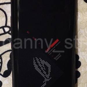 港行 ASUS ROG Phone 5 5G 16+256GB 雙卡5G 電競智能手機 (Wifi不能用/Sim卡不能檢測)