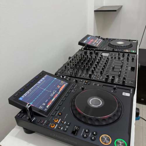 Pioneer DJ DJM-V10 6-channel DJ Mixer