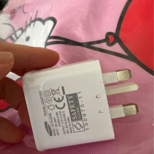 Samsung travel adaptor. 旅行充電器
