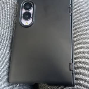 Samsung Z Fold 8. 512gb. 紫色。想交換iPhone 18. Pro max