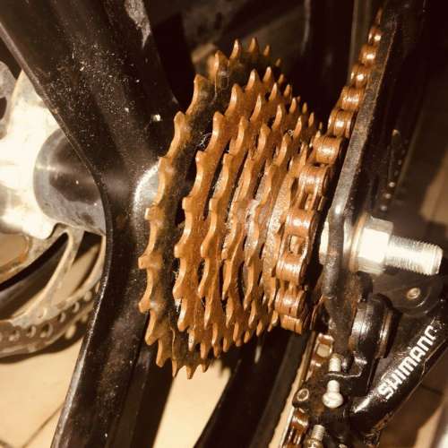 二手單車  GILANK摺車，20吋406.1.75輪，7速 有埋碟剎。高碳鋼車架 10kg左右 車身可...