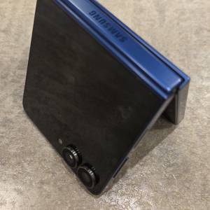 Samsung Z Flip 7 藍色 5G 12+256GB 香港行貨 全新一樣