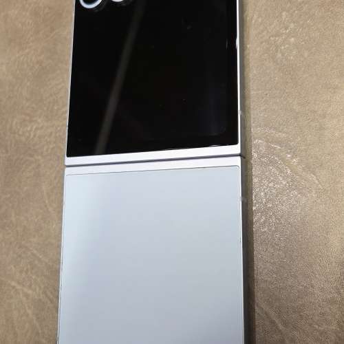 Samsung Z Flip 6 5G 12+256GB 香港行貨 全新一樣