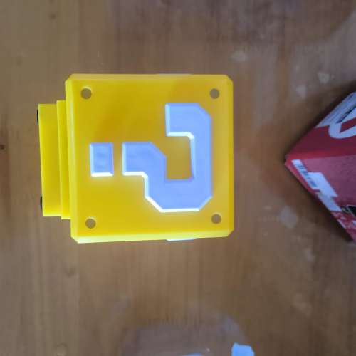 Super Mario Mini ? Block Light with Sound Super Mario 迷你問號磚發光擺設（連音...