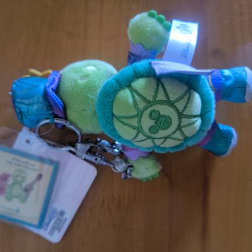 Disney Olu Mel Plush Keychain with Ukulele Charm 迪士尼 Olu Mel 奧樂米拉 毛公...