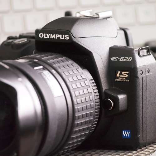 OM E-620 body + ZUIKO 11-22mm 2.8-3.5  both sell