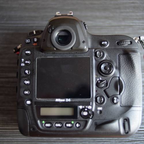 Nikon D4
