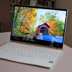 HP Spectre 13 af012dx i7  touch screen Laptop