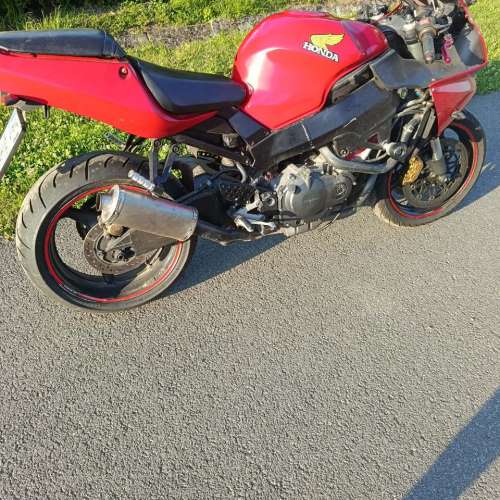 Honda CBR954RR Motorbike