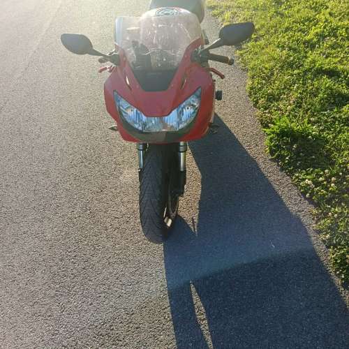 Honda CBR954RR Motorbike