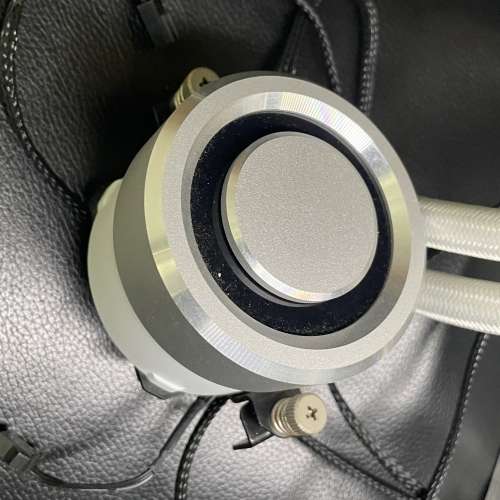 [私保7日]Lian Li GALAHAD 240mm 一體式水冷散熱器(淨 AMD 扣具)