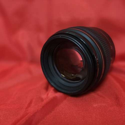 Canon EF 85mm f/1.8 USM Portrait Telephoto Lens