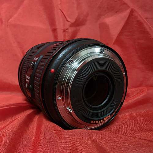 Canon EF 24-70mm F4 L IS