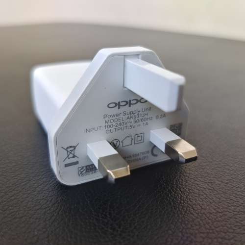 港版 英規 OPPO AK931JH 5V 1A USB-A 充電器 (跟一條 USB-A to USB-C 線)
