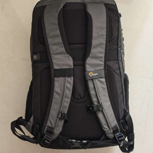 Lowepro fastpack bp 250 awiii