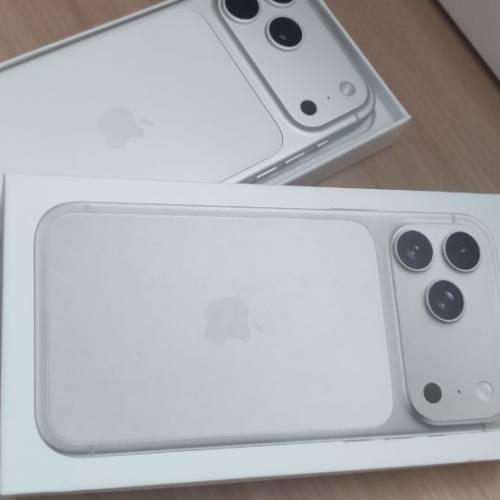 iPhone 17 pro max 512 。
