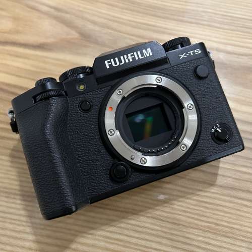 Fuji Fujifilm X-T5 XT5 Body