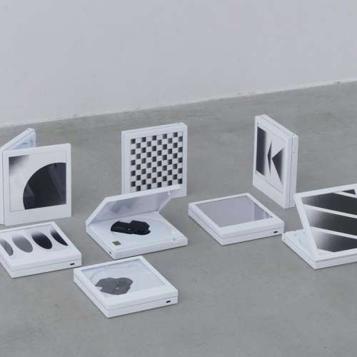 日本直送！日本本土版本 KM5 Instant Disk Audio CP1 Black Edition/ White Edition...