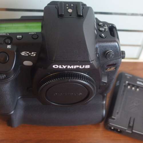 Olympus E5  & 原直倒