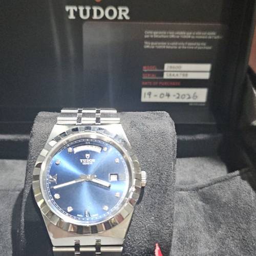 Tudor Royal（帝舵皇家系列）41mm 藍色鑲鑽面盤星期日曆型自動機械錶，參考編號為 ...