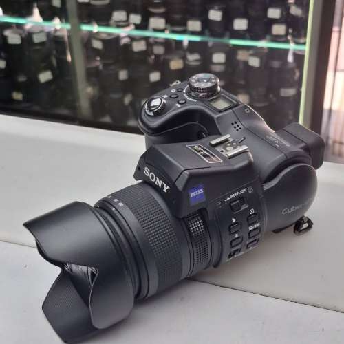 SONY CYBER-SHOT DSC-F828