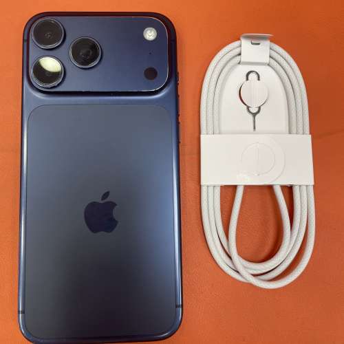 90%New iPhone 17 Pro Max 256GB 藍色 香港行貨 電池健康91% 自用首選超值