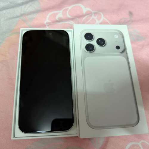 APPLE IPHONE 17 PRO SILVER 銀色 512 香港行貨 有保養