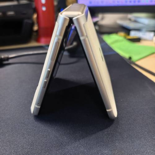 【CP值極高】日版 ！99.99%新 Moto Razr 40s 256GB 摺機首選 🔥