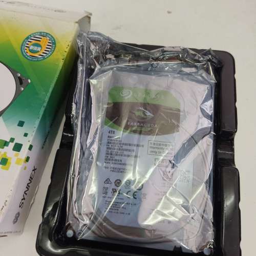全新 Seagate 4TB HDD ST4000DM004