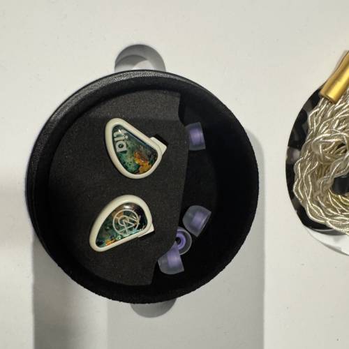 64audio blanc