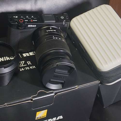 Nikon ZR With Nikkor 24-70 Kit set