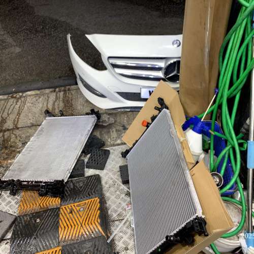 Benz 平治 修理漏水，更換 水箱 水泵 水膽 GLB GLA A250 A200